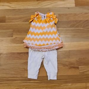 Sold🌸White & Orange Crochet Tank & Capris 3mo 🌸